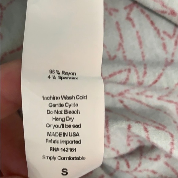 LuLaRoe Green Red Floral Print Tunic Top Small - Picture 8 of 9